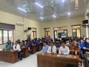 Hướng nghiệp cho con em Hà Tĩnh - Cơ hội vàng để vững bước tương lai 15 494121814 1127350419409533 6770551587120664473 n