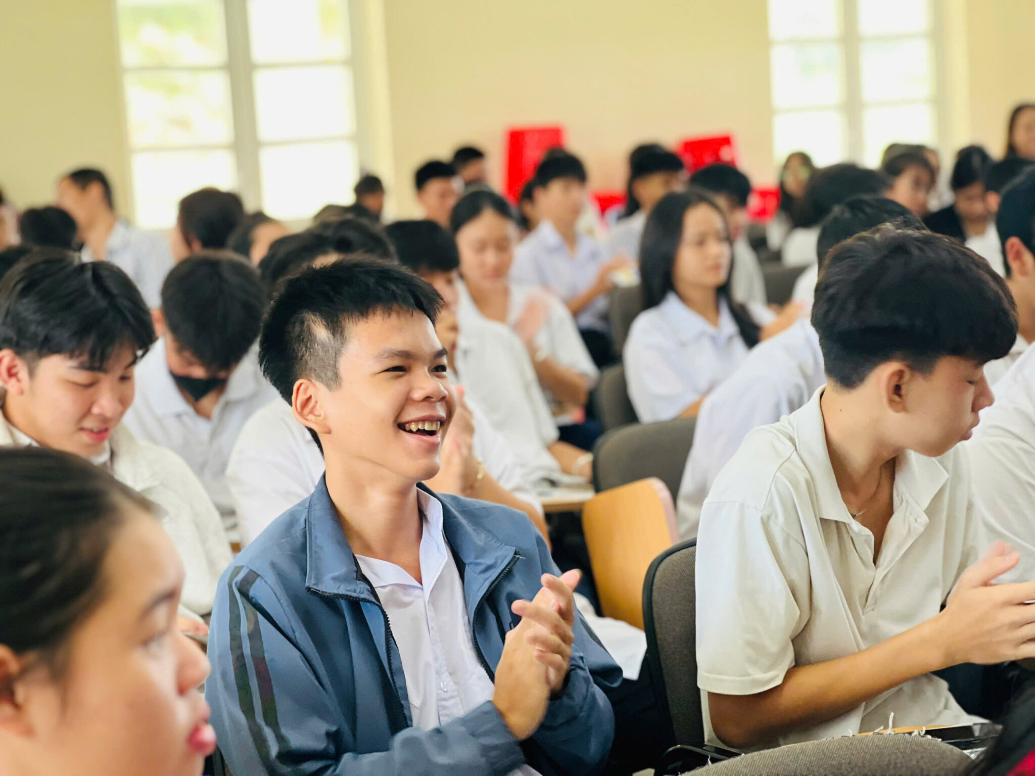 Hướng nghiệp và chắp cánh tương lai nơi đảo xa - Côn Đảo 5 z6645997318120 ae1ca7b60de1bfc6b24b1853c4fb8912 scaled