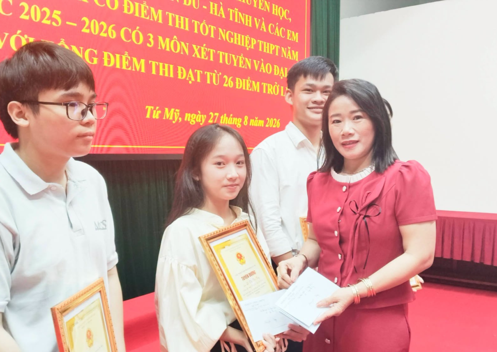 Thiet ke chua co ten 32